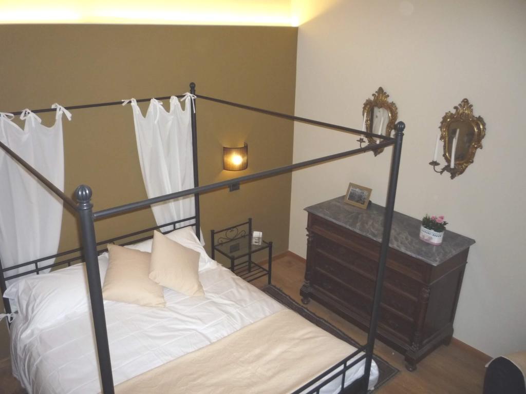 Madama Cristina Bed & Breakfast Torino Cameră foto