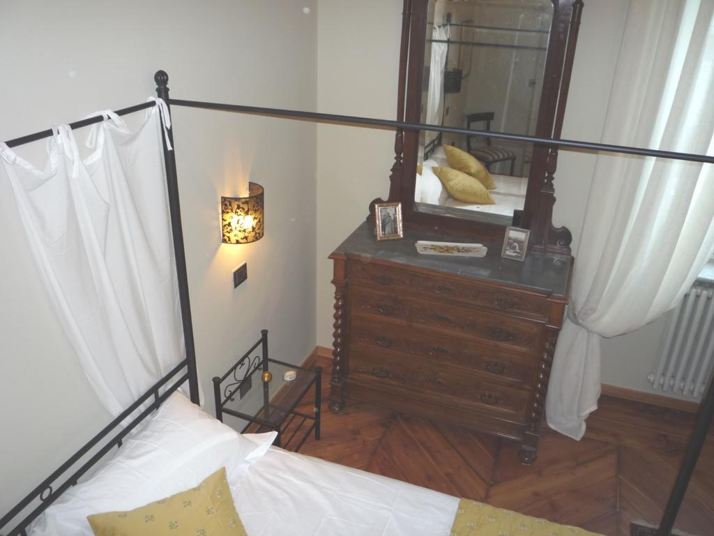 Madama Cristina Bed & Breakfast Torino Cameră foto