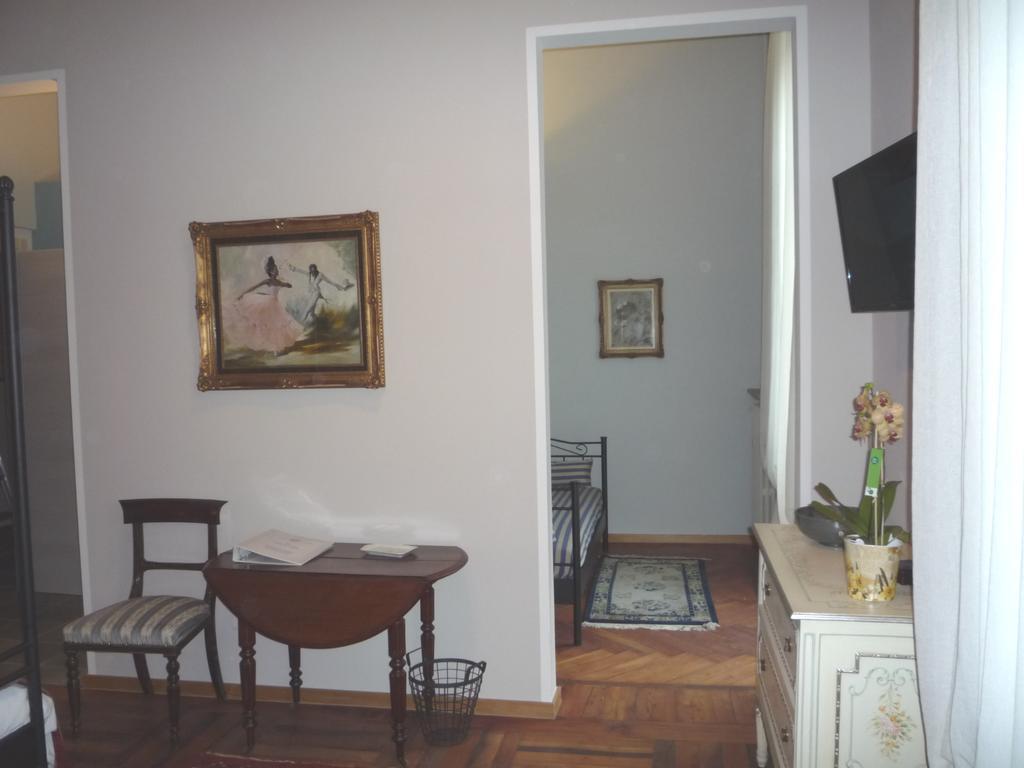 Madama Cristina Bed & Breakfast Torino Cameră foto