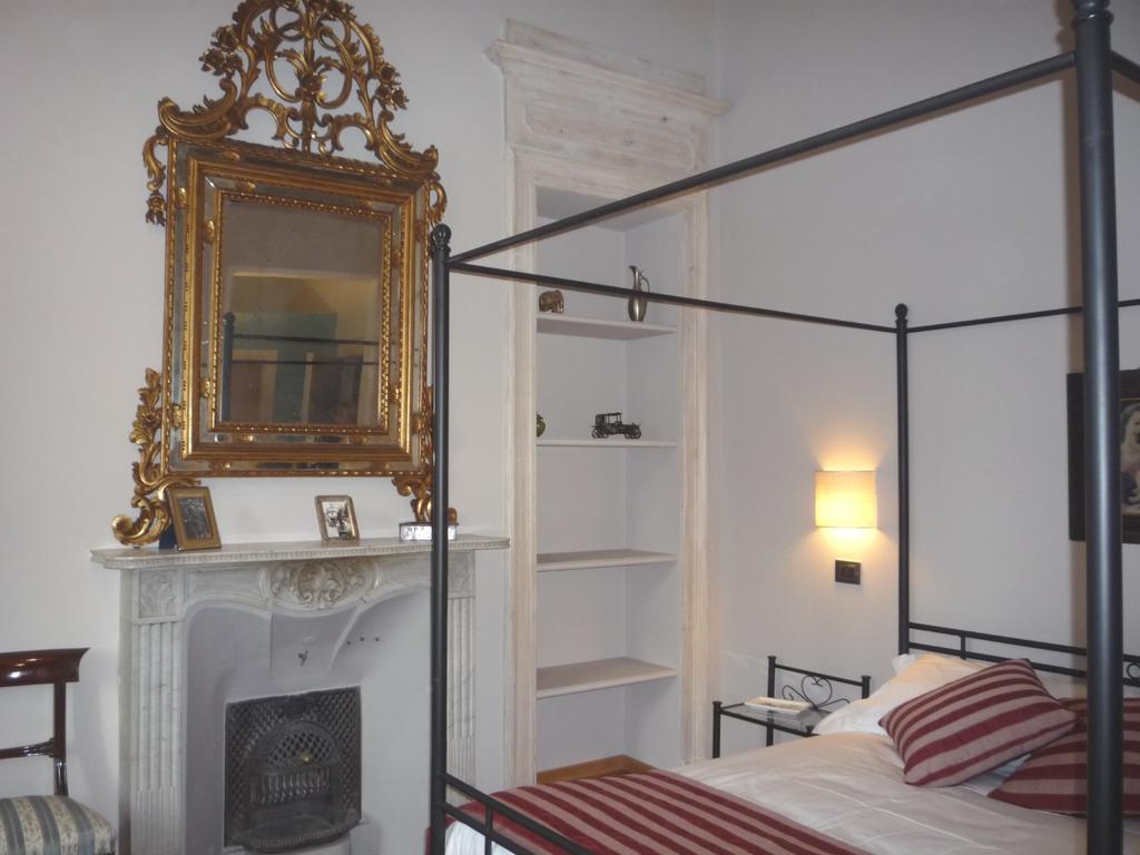 Madama Cristina Bed & Breakfast Torino Cameră foto