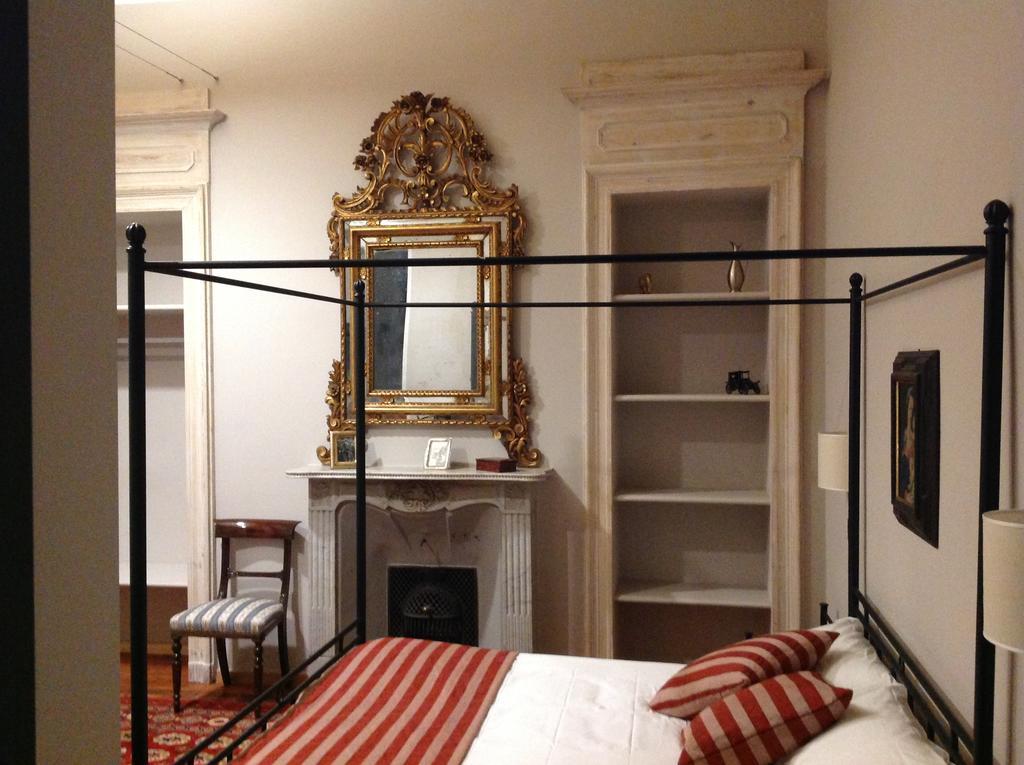 Madama Cristina Bed & Breakfast Torino Cameră foto