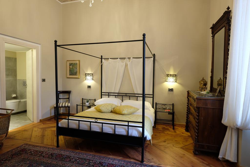 Madama Cristina Bed & Breakfast Torino Exterior foto